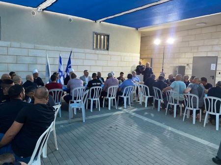 افطار جماعي لمختلف الأديان في مركز شرطة الجليل الغربي